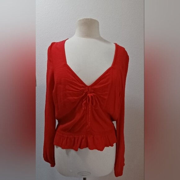 Express Ruched V neck Red Top, L - Picture 2 of 10